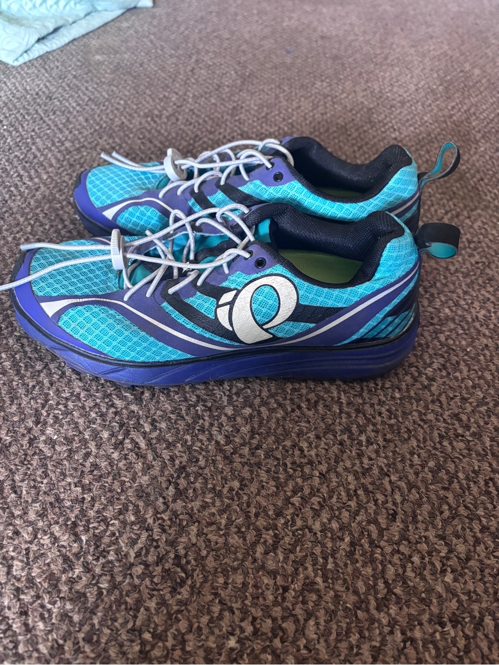Pearl Izumi Turquoise and Purple Women's Athletic Cycling Shoes